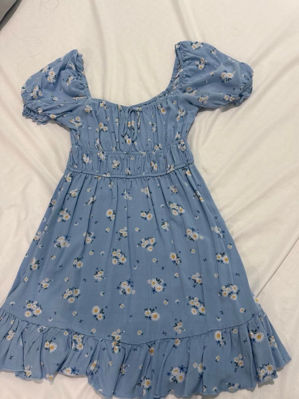 🩵 Altar’d State Blue Daisy Floral Puff Sleeve Mini Dress — Size Small 🌼